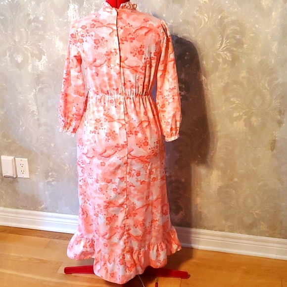 Vintage Her Majesty floral nightgown - Picture 4 of 17